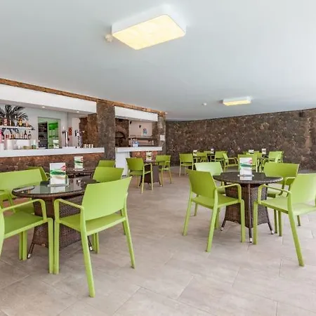 Ereza Hibiscos - Adults Only