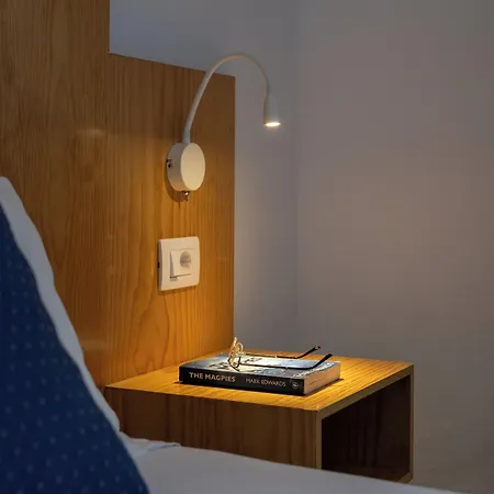 Ereza Hibiscos - Adults Only