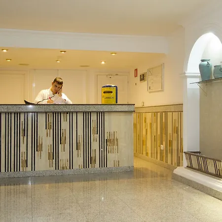 Ereza Hibiscos - Adults Only