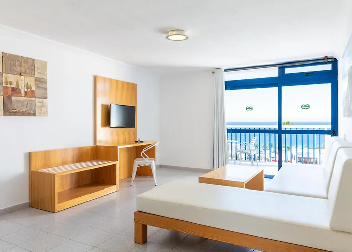 Ereza Hibiscos - Adults Only *