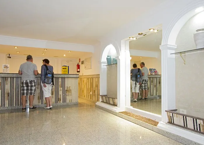 Ereza Hibiscos - Adults Only